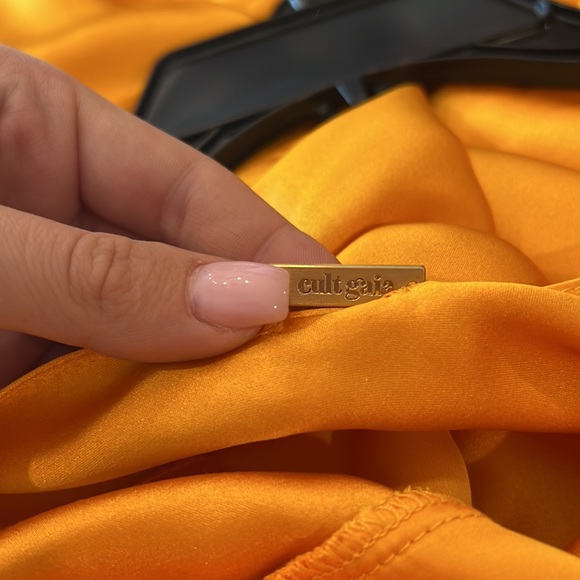 NWT Cult Gala Crissy Gown in Marigold - Picture 7 of 8